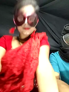 Snapshot of Hotty-priyanka chatting on 04.10.26 Hotty-priyanka online show from 04.10.26