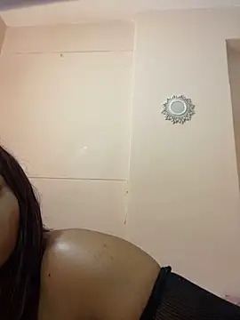 Snapshot of ItsLeyaa chatting on 03.06.25 ItsLeyaa online show from 03.06.25