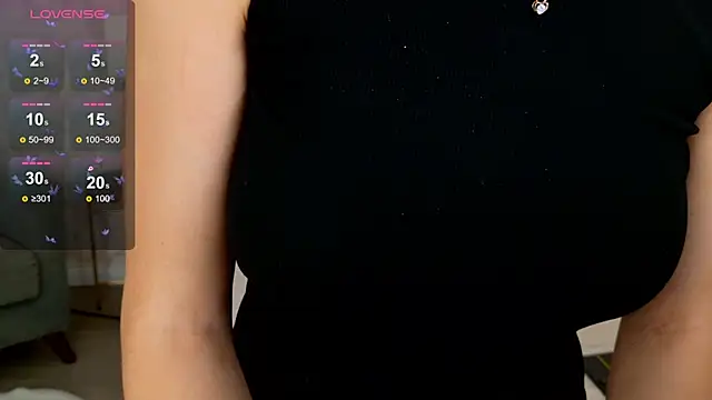 Snapshot of AliceBrayan chatting on 01.24.25 AliceBrayan online show from 01.24.25