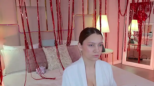 Snapshot of AliceBrayan chatting on 02.14.25 AliceBrayan online show from 02.14.25