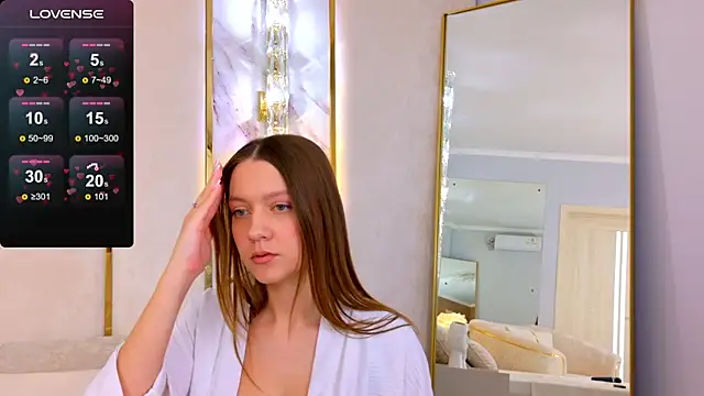 Snapshot of AliceBrayan chatting on 03.02.25 AliceBrayan online show from 03.02.25