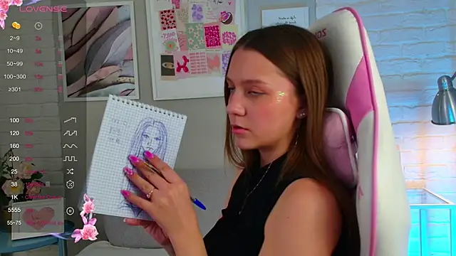 Snapshot of AliceBrayan chatting on 03.04.25 AliceBrayan online show from 03.04.25