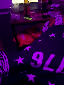 Snapshot of Rastamanzigy22 chatting on 10.22.25 Rastamanzigy22 online show from 10.22.25