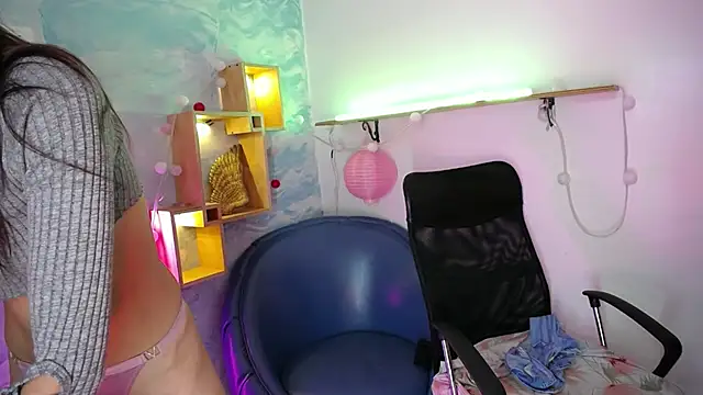 Snapshot of baihu_jin chatting on 12.25.24 baihu jin online show from 12.25.24