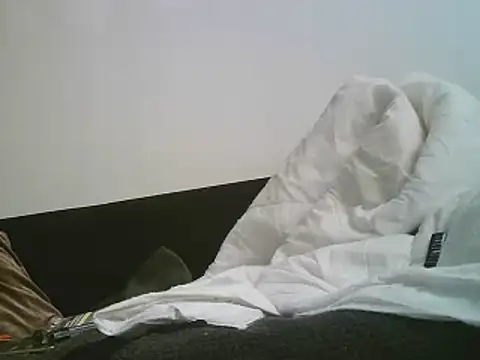 Snapshot of PocoLoco420 chatting on 10.01.25 PocoLoco420 online show from 10.01.25