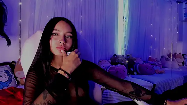 sophie ws online show from 12.24.24