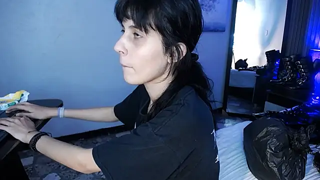 bellatrix25 online show from 12.27.24