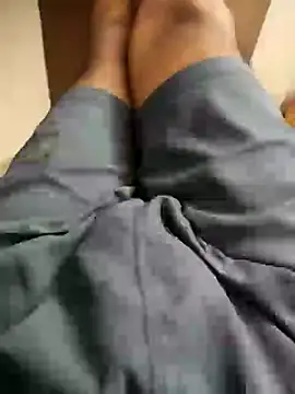 Snapshot of yoyokakshay_1996 chatting on 02.14.25 yoyokakshay 1996 online show from 02.14.25