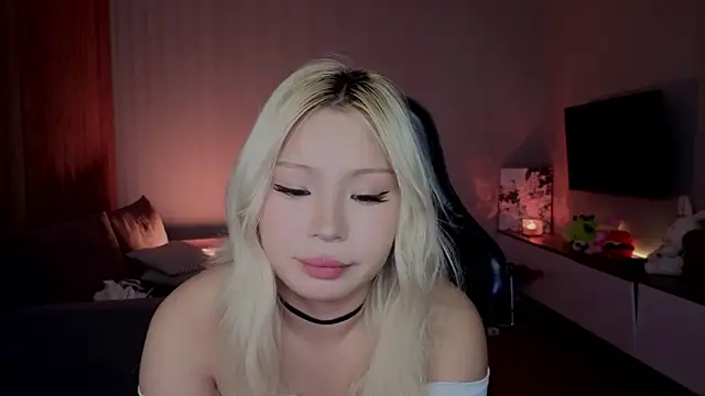 RileyMee online show from 04.26.26