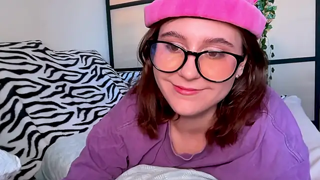 Snapshot of Diana_Flower chatting on 06.19.26 Diana Flower online show from 06.19.26