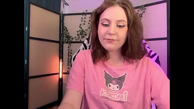 Snapshot of Diana_Flower chatting on 07.23.26 Diana Flower online show from 07.23.26