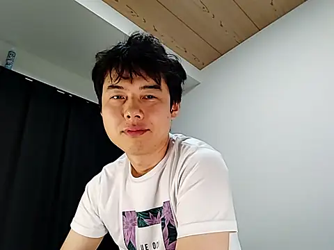 whitebriefboy online show from 09.10.25