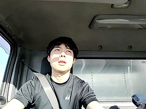 whitebriefboy online show from 05.09.26