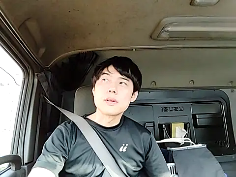 whitebriefboy online show from 06.10.26