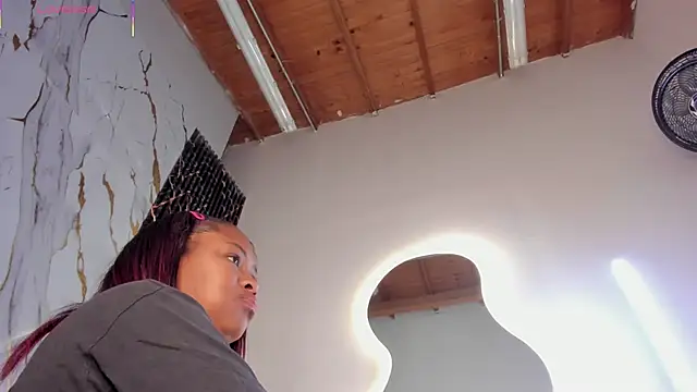 ebony hot1 online show from 04.28.26