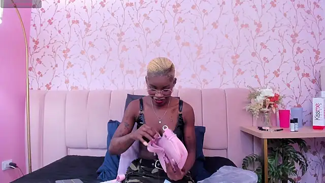 amber-hill online show from 02.04.26