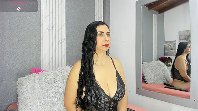 Snapshot of jhasly_am chatting on 10.01.25 jhasly am online show from 10.01.25