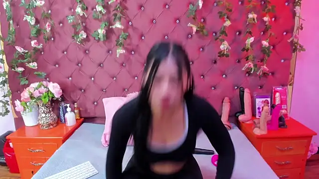 Mariana Prin online show from 10.22.25