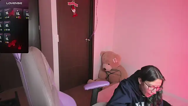 Snapshot of hitomi_arata chatting on 01.10.25 hitomi arata online show from 01.10.25