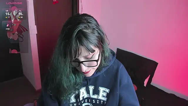 Snapshot of hitomi_arata chatting on 01.27.25 hitomi arata online show from 01.27.25