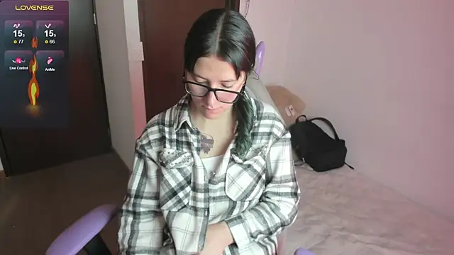 Snapshot of hitomi_arata chatting on 02.01.25 hitomi arata online show from 02.01.25