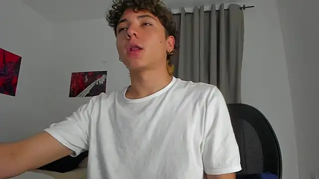 Snapshot of Joe23__ chatting on 09.26.25 Joe23 online show from 09.26.25