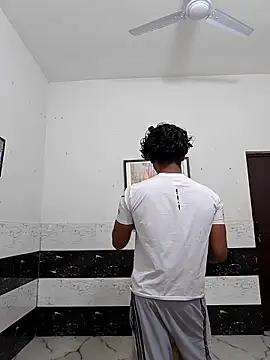 Snapshot of riya190 chatting on 12.18.25 riya190 online show from 12.18.25