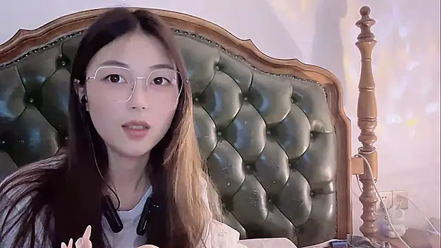 Sweet-Angel999 online show from 05.17.26