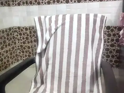 Aarvi Arora online show from 12.03.24