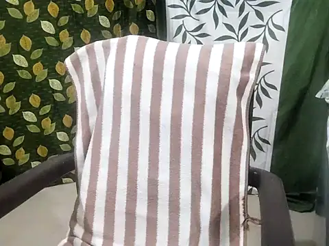 Aarvi Arora online show from 02.06.25