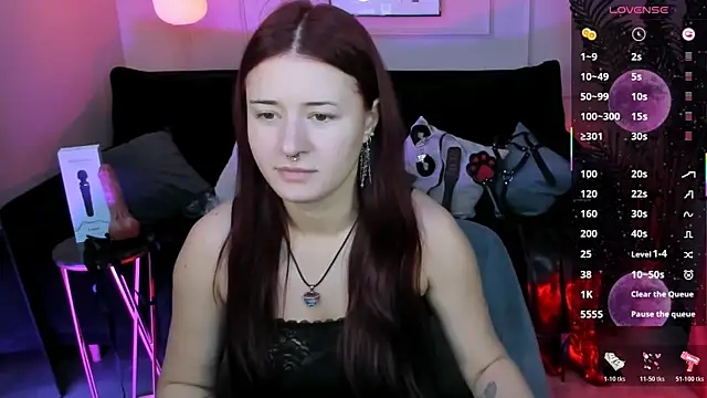 Lily Moonlight online show from 08.09.26