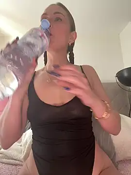 Joanachupa online show from 03.02.26