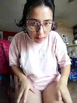 Snapshot of Im_Alma_ chatting on 01.11.25 Im Alma online show from 01.11.25