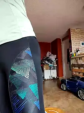 Snapshot of Im_Alma_ chatting on 03.17.25 Im Alma online show from 03.17.25