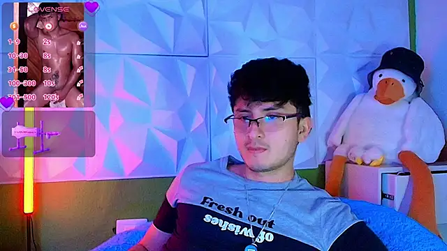 santyago taylor online show from 10.09.25