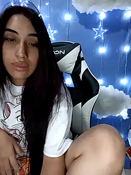 ifeelverywet andhot online show from 11.25.25