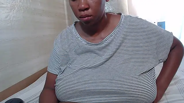 FlavoredNia online show from 02.04.25