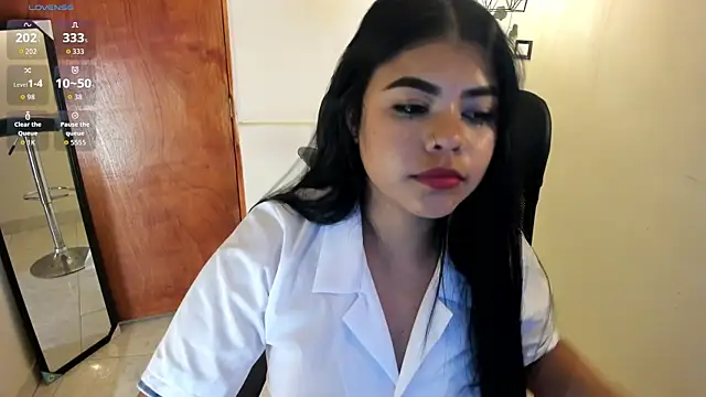 aitana-purple online show from 11.05.25