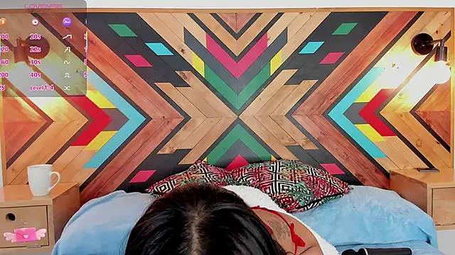 Snapshot of NaiirobiSwan chatting on 11.06.25 NaiirobiSwan online show from 11.06.25