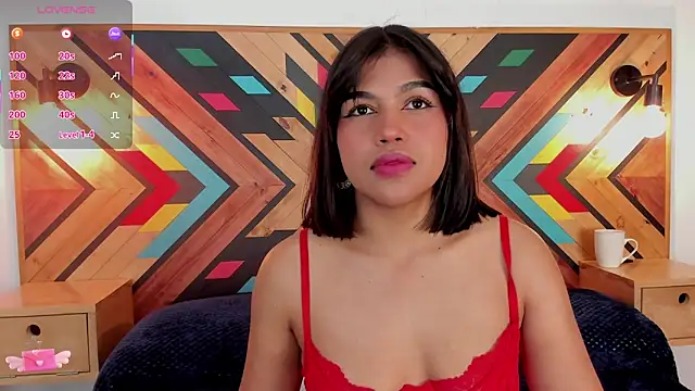 Snapshot of NaiirobiSwan chatting on 11.13.25 NaiirobiSwan online show from 11.13.25