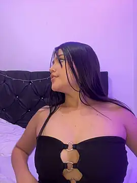 alisson carolina73 online show from 12.29.24