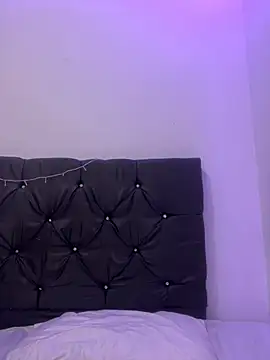 alisson carolina73 online show from 12.29.24