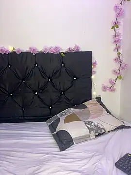 alisson carolina73 online show from 01.18.25