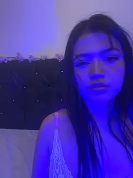 alisson carolina73 online show from 02.11.25