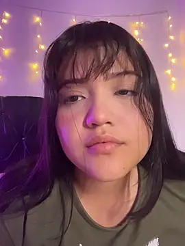 Snapshot of alisson_carolina73 chatting on 12.20.25 alisson carolina73 online show from 12.20.25