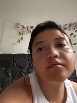 Snapshot of alisson_carolina73 chatting on 03.08.26 alisson carolina73 online show from 03.08.26