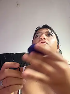 Snapshot of alisson_carolina73 chatting on 03.15.26 alisson carolina73 online show from 03.15.26