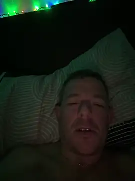 Snapshot of mrwright878787 chatting on 03.05.25 mrwright878787 online show from 03.05.25