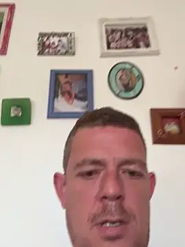 Snapshot of mrwright878787 chatting on 11.07.25 mrwright878787 online show from 11.07.25