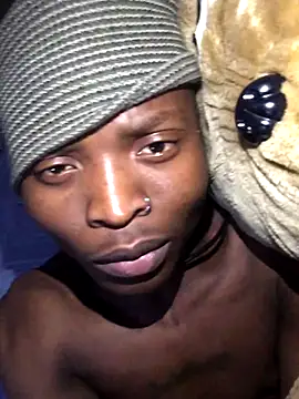 Snapshot of Mzulonesausy chatting on 11.09.25 Mzulonesausy online show from 11.09.25